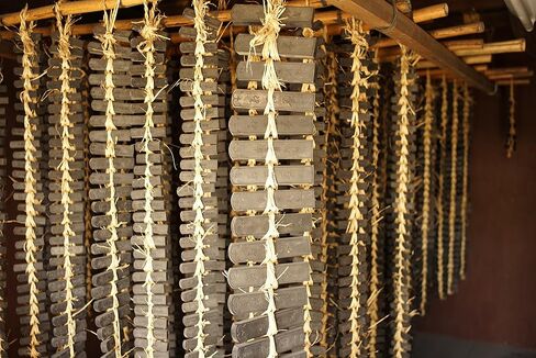 سائل حبر البرقوق القديم يونغوون 500 سم مكعب (استيراد اليابان) من فورووم جاردن in Saudi Arabia