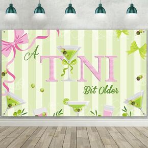 Tiamon A Tini Bit Party Party Decoritations Martini Bow Barhid Backdrop Banner Large Fabric Green Pink Martini Bar Barkdrop Backdrop for Bachelorette Bridal Shower Party Supplies ، 6 × 3.6 قدم