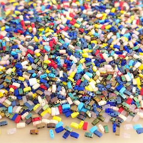 Miyuki Half Tila Beads حبات مختلطة الألوان 5x2.3x1.9mm مستطيل مع (2) 0.8 ملم ثقوب 7.8 غرام