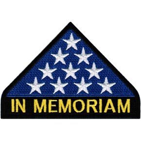 في Memoriam Iron-on Patch Patch المطرزة العسكرية كيا الجندي المطوي العلم الأمريكي