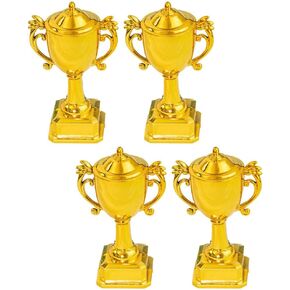 Kichvoe 4pcs على شكل الكعك على شكل الكعك ، والجوائز الصغيرة البلاستيكية الذهبية لزخارف الحفلات ، وديكور الحلوى ذات الطابع المتسابق ، واختيارات الكعك القابلة لإعادة الاستخدام لأعياد الميلاد ، والاحتفالات ، والأحداث