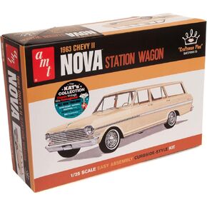 الجولة 2 غير معروفة AMT 1963 Chevy II Nova Station Wagon Craftsman Plus Series 1:25 Scale Model Kit ، White