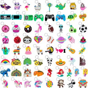 65 PCS Cartoon Keychains Bulk - Kids Party Favors سلسلة مفاتيح كبيرة مع لعبة الفيديو والكرة والغيتار وسلاسل المفاتيح Unicorn مناسبة لمستلزمات حفلات عيد ميلاد المدرسة المدرسية