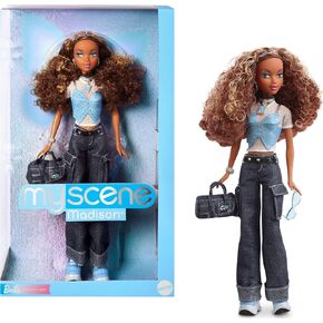 Barbie Signature My Scene Madison Doll & Accessories ، ملابس مستوحاة من Y2K مع Butterfly Top ، جينز البضائع ، حقيبة الدينيم وشاشة العرض