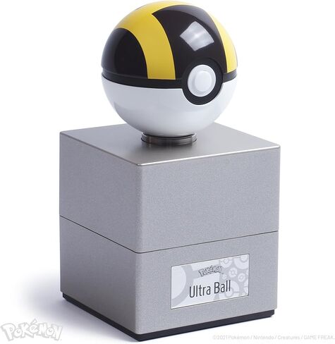 The Wand Company Pokémon 25th Anniversary Silver Box Edition Poké Ball – Realistic, Electronic, Die-Cast Poké Ball with Display Case Light Features (Ultra Ball) in Saudi Arabia