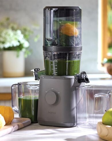 Nama J2 Cold Press Juicer-التغذية الذاتية لعملية خالية من اليدين مع قادوس عريض من الفم لتحميل الوصفة الكاملة ، عصارة مصارعة النفايات صفريًا لمزيد من العصير ، لبن أقل-تنظيف وتجميع سهل. in Kuwait
