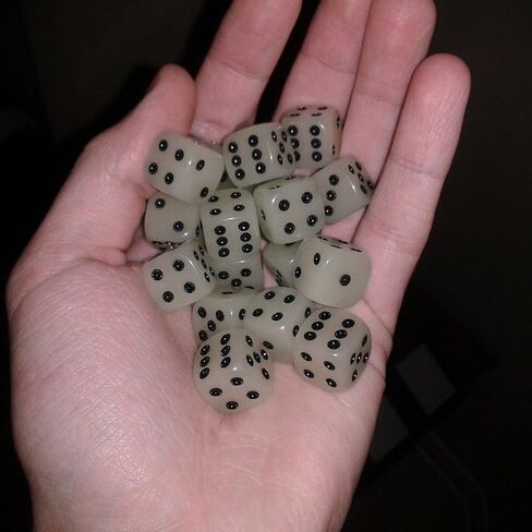 SmartDealsPro D6 Six Sided Glow in The Dark Dice Die for DND, MTG, RPG, Tenzi, Farkle, Yahtzee, Bunco, Teaching Math, Table Board Game (16mm Black Dots, 50, Pieces) in Saudi Arabia
