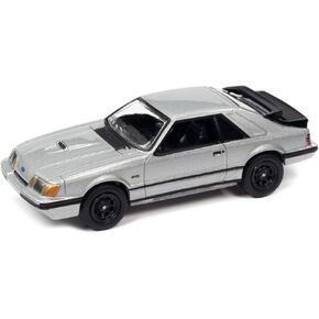 Johnny Lightning 1986 Ford Mustang Svo Silver Metallic with Black Stripes Classic Gold Collection Series Limited Edition to 12768 Pitch Worldwide 1/64 Diecast Model Car