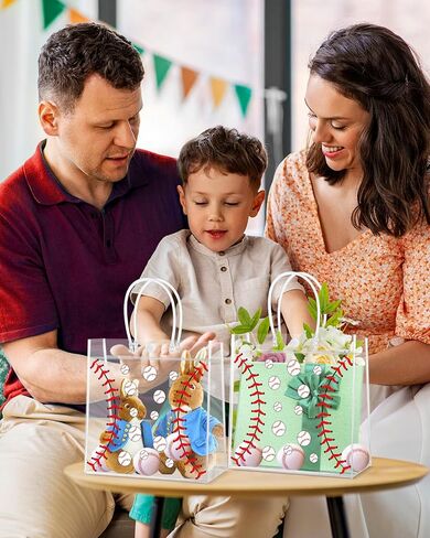 LIOBELON 24 قطعة حقيبة هدايا CLEAR PVC PVC مع مقابض شفافة للكرة اللينة ، حقائب Goodie 7.9 × 7.9 × 3.1ENCH Sports Party Form For Birthday Holiday Sports Team (لعبة البيسبول) in Kuwait