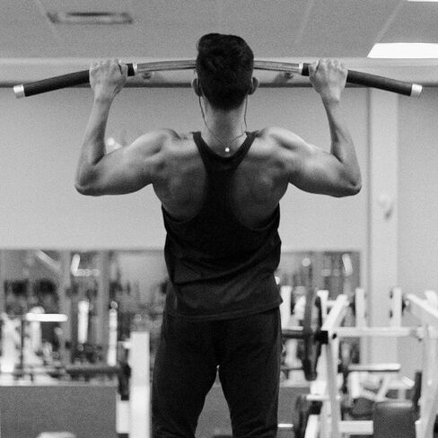 الطباشير السائل - مثالي لرفع الأثقال والجمباز وتسلق الصخور والبولينج والألعاب وغيرها الكثير in Kuwait