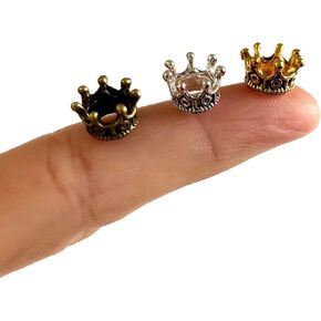 Dollhouse Mini Crown ، Metal Doll Crown Dollhouse Miniature ، Tiny Miniature Crown ، Mini Alloy Crown ، ملحقات الأغطية الرئيسية للدمى (5pcs)