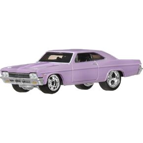 Hot Wheels Cars, Premium Fast & Furious 1:64 Scale Die-Cast Car for Collectors Inspired by Fast & Furious Movie Franchise
