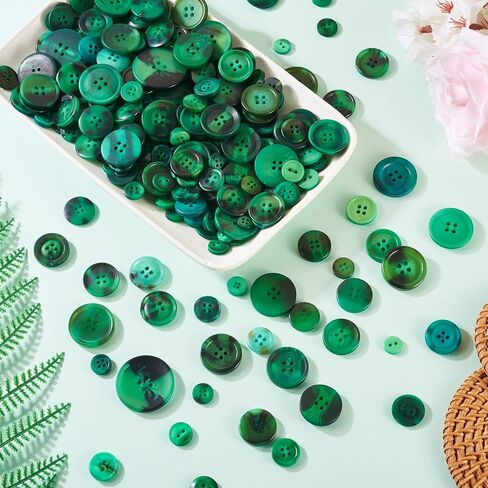 400-600 Pcs Round Crafts Buttons for Sewing, Assorted Sizes Green Manual Button Painting for DIY Crafts, Handmade Ornament Buttons, 2 Holes & 4 Holes in Saudi Arabia