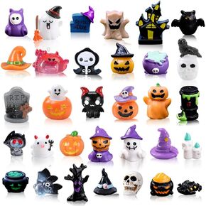 32Pcs Halloween Mini Figurines Set, Include Miniature Skull Heads Crow Tombstone Plastic Bat Spider Pumkin for Dollhouse Accessories Garden Decor Village Collections
