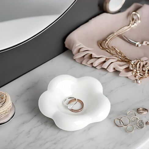 منظم صينية مجوهرات على شكل سحابة بيضاء، صينية سيراميك للزينة، طبق حلية صغير مزخرف in Kuwait