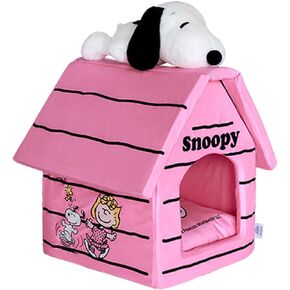 Kashima® X Peanuts Snoopy Pet House - سرير قطة وكلاب مغطاة باللون الأحمر مع وسادة قابلة للإزالة ، كهف مريح للحيوانات الأليفة الصغيرة ، تشمل لعبة Snoopy Plush