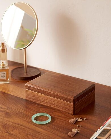 Small Wooden Jewelry Box, Vintage Delicate Walnut Wood Jewelry Case, Ideal Gift for Women Protable Travel Jewelry Organizer. in Kuwait