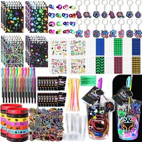 191 PCS Glow in the Dark Party Supplies للأطفال البالغين تشمل كأس Pet Glow عصا الحلقات الدفترية ملصق سوار تمييز Highlight