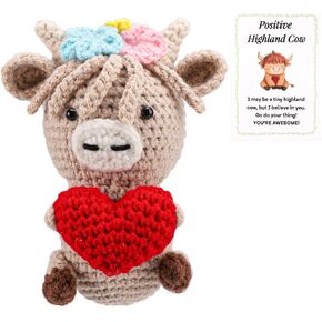 TOYMIS Positive Highland Cow Crochet with Heart, Crocheted Highland Cow Knit Animals with Positive Message Emotional Positive Support Cow Plush Toy for Inspirational Gift Home Car Office Decoration