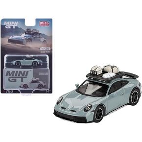 1:64 Diecast Model Car متوافق مع Porsche 911 Dakar Shade Green Metallic with Roofrack and Luggage by Mini GT