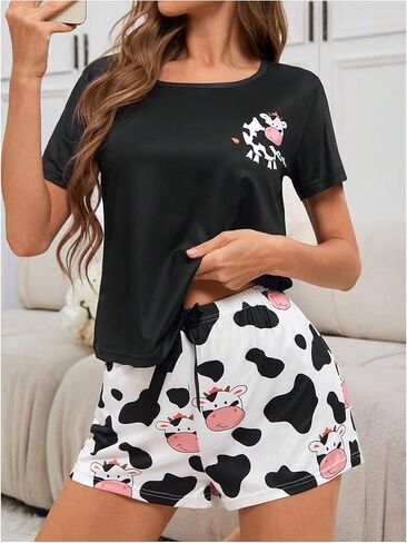 طقم بيجامة نسائي من WDIRARA بأكمام قصيرة وطبعة بقرة كرتونية وأكمام قصيرة وسروال قصير in Kuwait