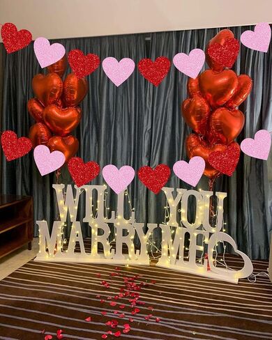 Glitter Red Valentine Banner, 8 Strings Red Shiny Heart Banners Sign for Celebrate Valentine Party Wedding Ceremonies Holiday Party Decorations in Kuwait