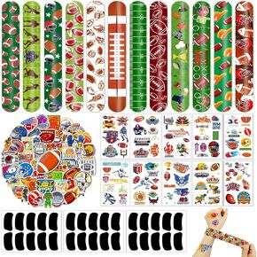 وتشمل حفلات كرة القدم 24pcs أساور صفعة 10pcs الوشم المؤقتة 30pcs ملصقات سوداء 50pcs ملصقات كرة قدم لاستلواحات كرة القدم لأكياس كرة القدم.