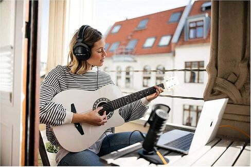 beyerdynamic DT 770 Pro (250 Ohm), Closed-Back Studio Headphones, Black in Kuwait