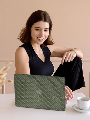 Seorsok Compatible with MacBook Pro 13 inch Case M2 2024,2023,2022-2016 A2338 M1 A2251 A2289 A2159 A1989 A1708 A1706,Natural Wheat Grain Woven Leather Hard Shell Case&Keyboard Cover,Dark Green Fabric in Saudi Arabia