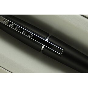 Cross Executive Companion Edge Matte Back Barrel و Selectment Pointed Withing With Black Gel Ink Rollerball Pen.
