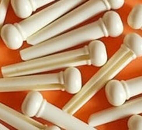 Generic 12 psc Guitar Bridge Pins Plastic with Dot Black in Saudi Arabia