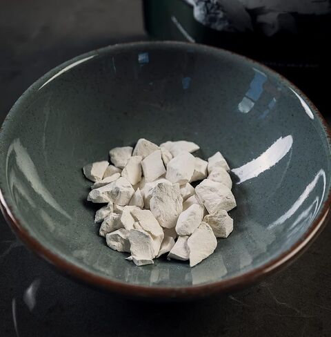 Super Crunchy Edible Chalk Chunks - ASMR PICA - Pure White - Earthy taste - Resealable bag - Natural Calcium - 7 oz (200 g) in Saudi Arabia
