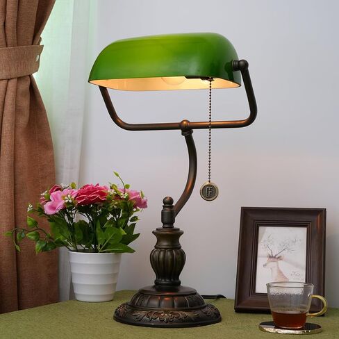 Tiffany Style Green Bankers مصباح المكتب مصابيح زجاجية ملون ورقة شجرة خمر غرفة نوم بدراسة السحب سلسلة القراءة مكتب الضوء in Saudi Arabia
