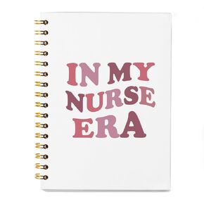 Szere Pink in My Nurse Era College Journal Notebook ، هدايا الممرضات ، هدايا دفتر دفتر دفتر للنساء ، مجلة دفتر مجلة لمدرسة العمل ، مدرس طالب ، دفتر هارف كوفور ، 5.5x8.3