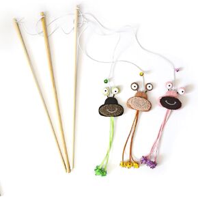 IUHKBH CAT WAND ، 3 PCS TEAYS ANNECTACTION TOYS WOODEN HANDEN WOODEN CUTE HITTEN TEASER WAND مع جرس ، عصا القط الآمن لجميع أحجام السلالات