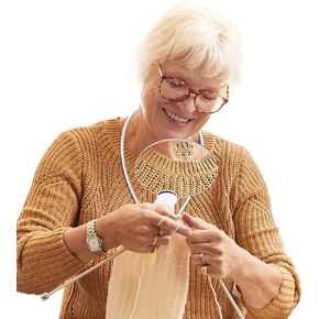 Magnifying Glass, Magnetic Detachable Magnifying 3X Hands Free Necklace Magnifier Adult Seniors Magnifying Glass for Reading (110mm Black)