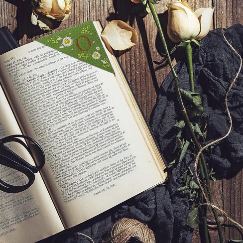 Penta Angel Perfroeded Corner Book Page Page Love Triangle Letter Personalized Handmade Cute Flower Book Page Marks Clip for Women Girls Responst Lover (O) in Kuwait