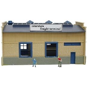 N B/U CF Truck Depot, Lighted w/Figures