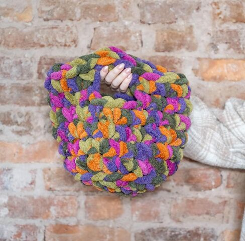 Lion Brand Grand Yarn Cover Story Shice & Incall ، بطانية خيوط ، حقول الخزامى ، 1 حزمة in Kuwait