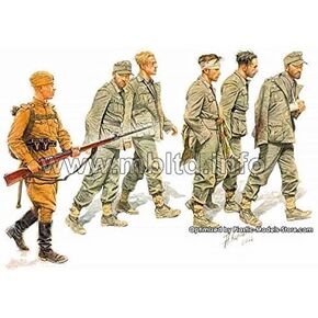 German Captives + Guard 1944 WWII 1/35 Master Box 3517 /Item# G4W8B-48Q18380