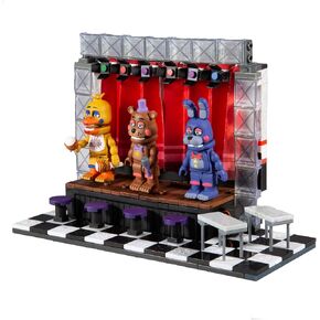 يلعب McFarlane خمس ليال في مجموعة الإنشاءات الكبيرة في فريدي ديلوكس.