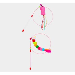 Lily و Prim's Cat Pet Toy Stey Wire Wand Wand Wand مع الجرس والخرز والأسماك والأجراس ، والخرز ، و Caterpilar - 2 -Pack (1 من كل)