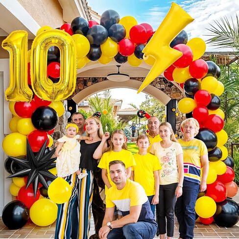 عيد ميلاد السابع من البالونات الصفراء الصفراء الأسود ، موضوع الرسوم المتحركة برقم 7 ، البالونات النجمة مايلار لحفلة عيد الميلاد السابعة in Kuwait