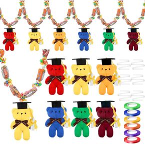 18 PCS 2025 التخرج محشو بالحيوان Candy Lei Make Kit تشمل 6 أجهزة كمبيوتر مثبتة حقيبة 6 PCS التخرج الملونة Bear 6 Rolls Ribbon لعام 2025 هدايا التخرج