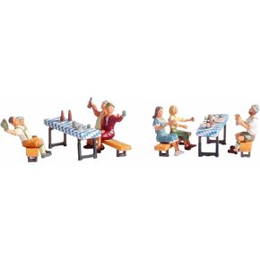 Noch 15832 Beer Garden W/Associory H0 Scale Figures