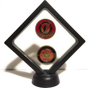 RecoveryChip Black Diamond Large Square Medallion Challenge Coin Chip Display حامل حامل السحر مربع التعليق 11cmx11cm