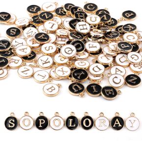 104pcs سحر رسائل لصنع المجوهرات ، سحر السحر الأولي للسوار ، سحر أحرف معدنية مزدوجة الجوانب A-Z للأبجدية لصنع سوار القلادة DIY (أسود ، أبيض)