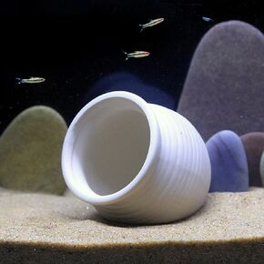 PENCK Little Cute Ceramic Jar Ornaments Betta Hideout Caves Aquarium Landscape Decorations Fish Tank Decor for Small Fish Shrimp to Breed Swim Play and Hide, White