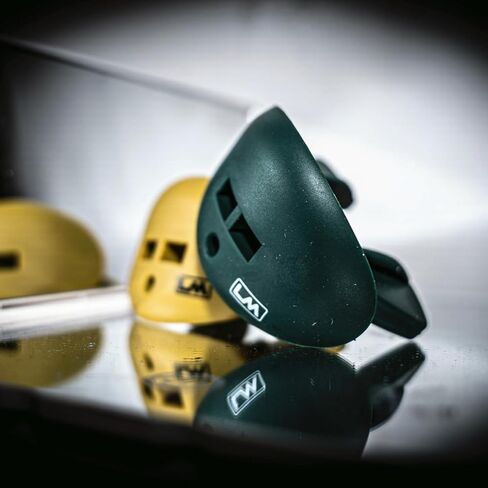 واقي الفم لكرة القدم - قطعة فم حامية للشفاه للشباب والكبار - تصميم أبيض كلاسيكي أو ألوان متعددة - حماية للأسنان العلوية والسفلية - تدفق هواء رائع in Kuwait