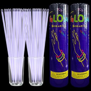 200 Pack Glow Sticks Party Party Favors Decortations for Wedding ، و Glow Sticks Sticks Bacelaces with Connectors Neon Color Glow في عيد الفصح Dark Glowsticks ، عيد الميلاد ، حفلة رقص (أزرق فاتح)